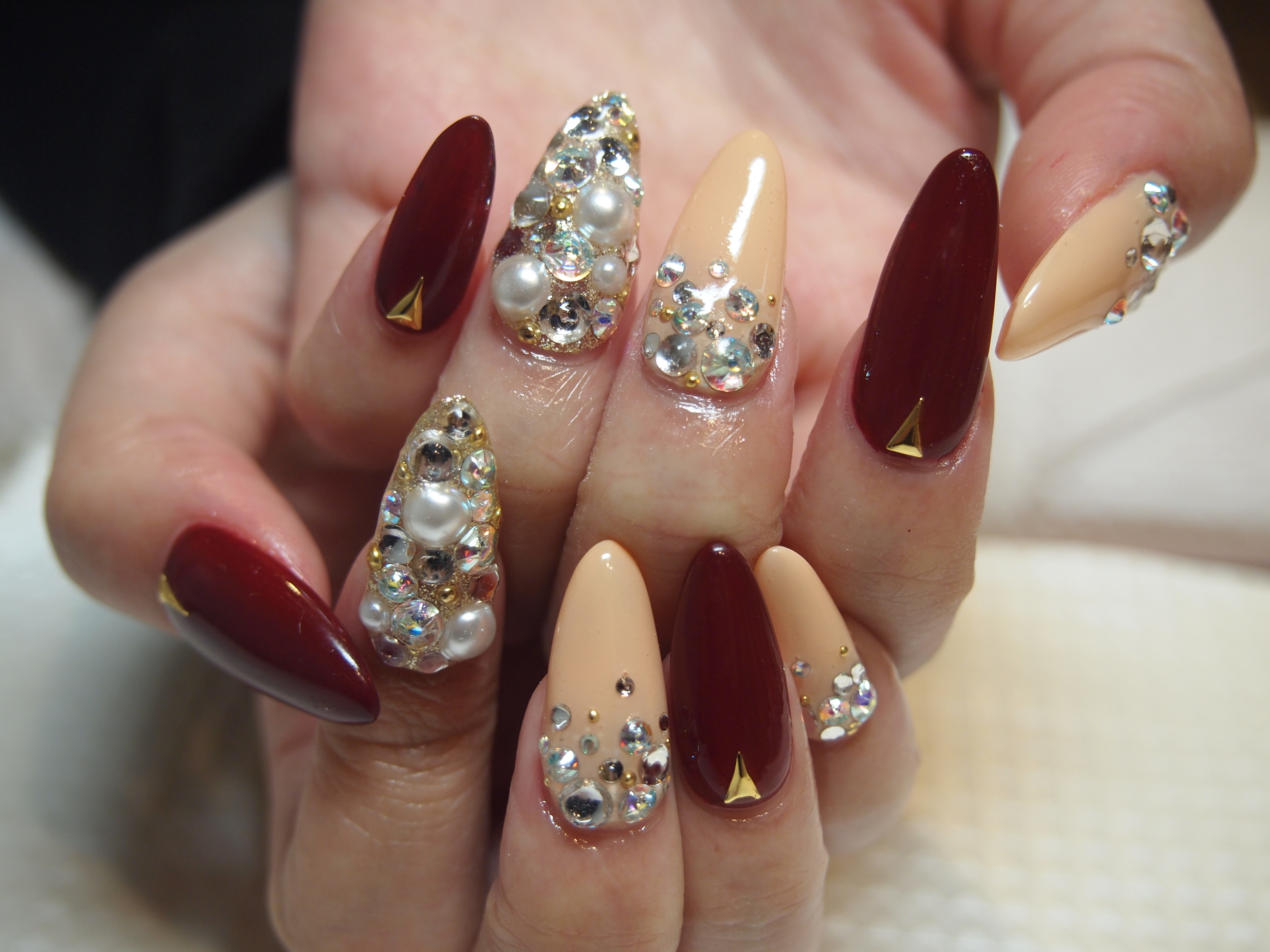 スカルプビジューネイル｜松山市ネイルサロンピンクベリー