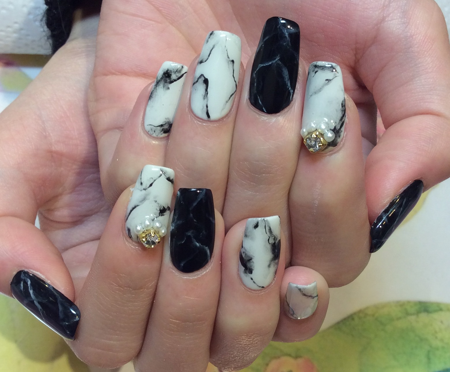 大理石ネイル｜松山市ネイルサロンピンクベリー