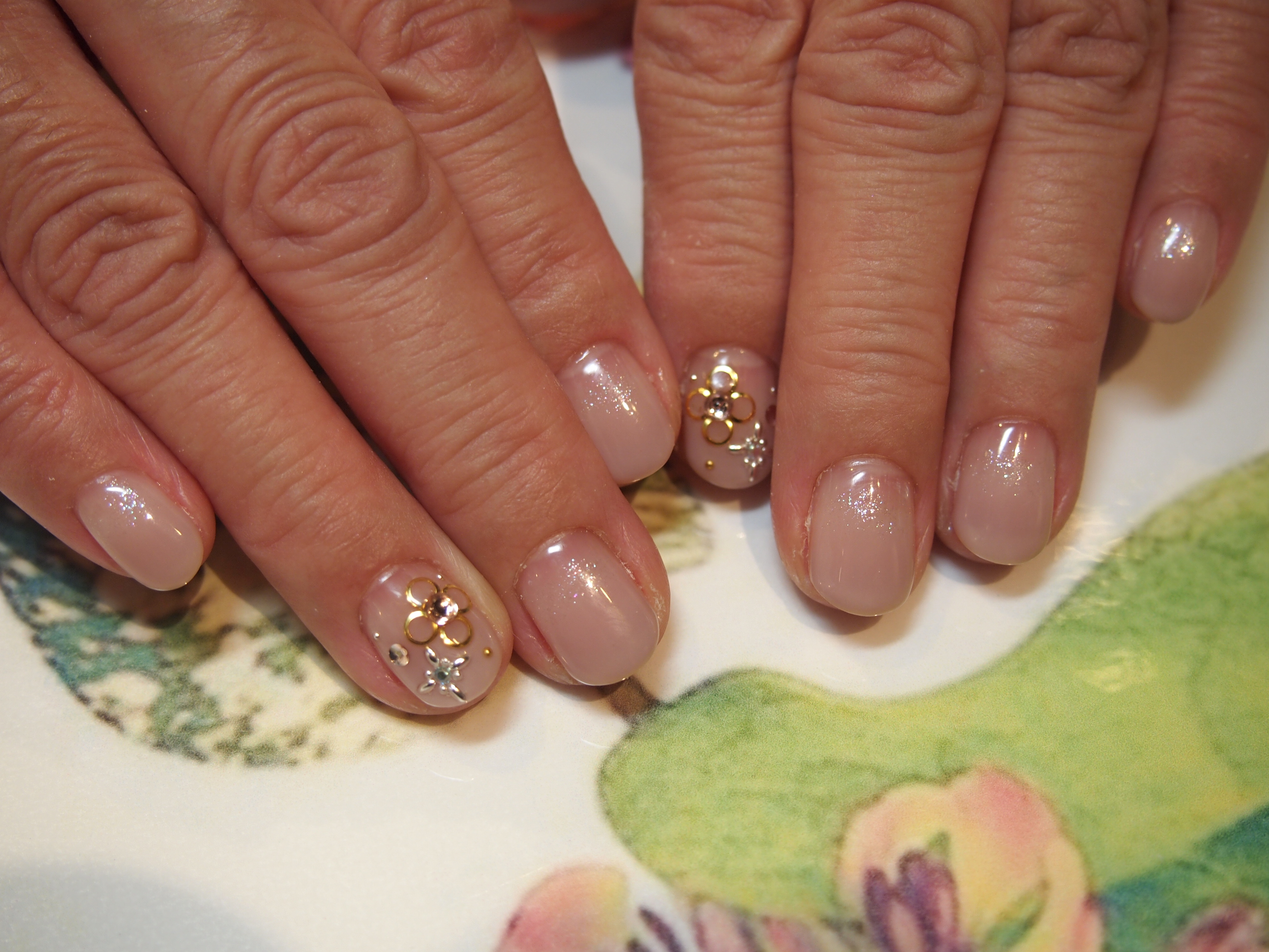 シンプルネイル｜松山市ネイルサロンピンクベリー