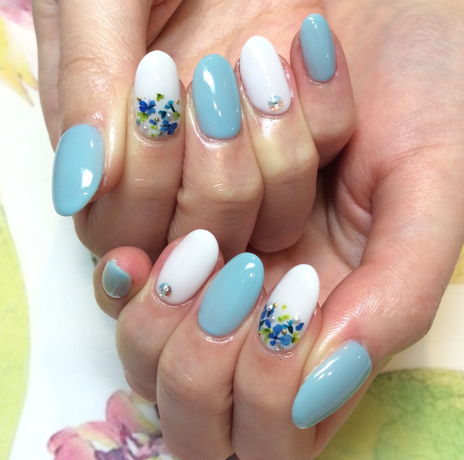 フラワーネイル｜松山市ネイルサロンピンクベリー