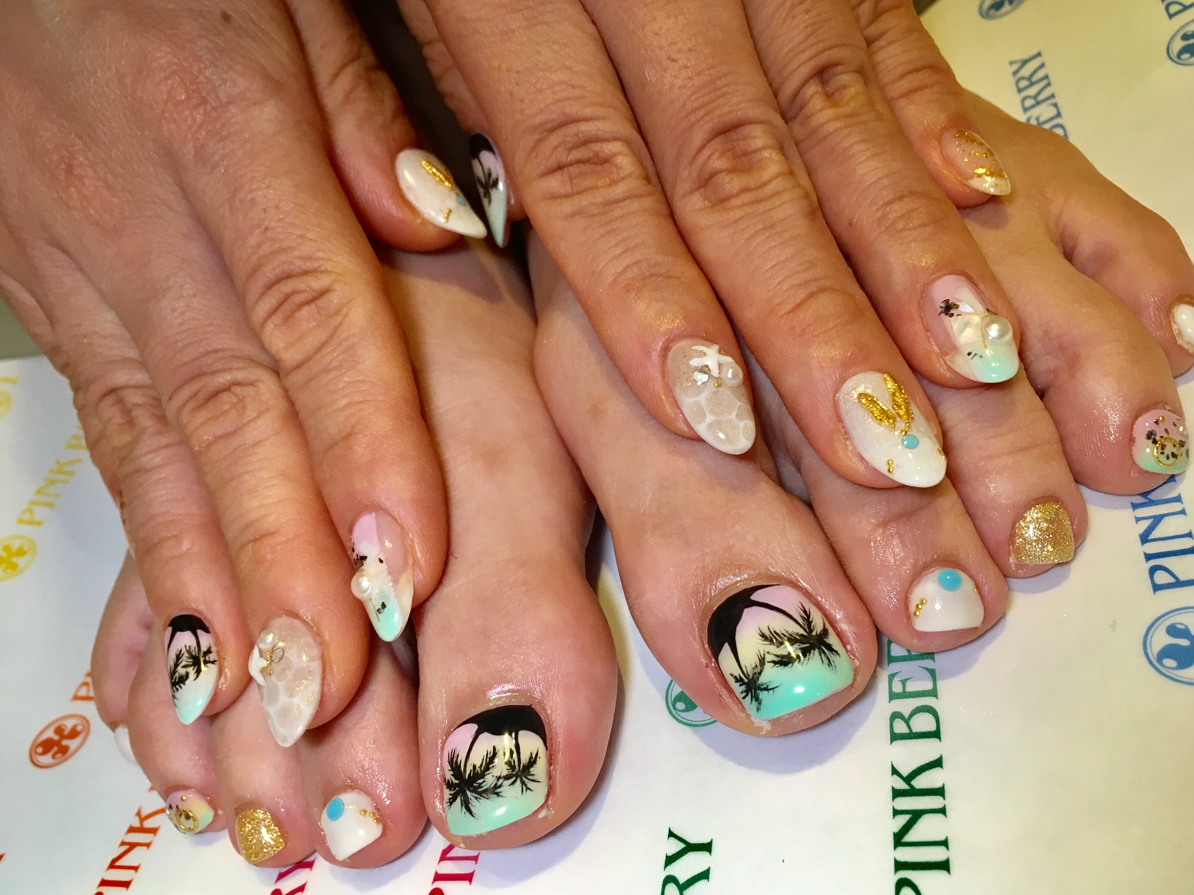 ヤシの木ネイル｜松山市ネイルサロンピンクベリー