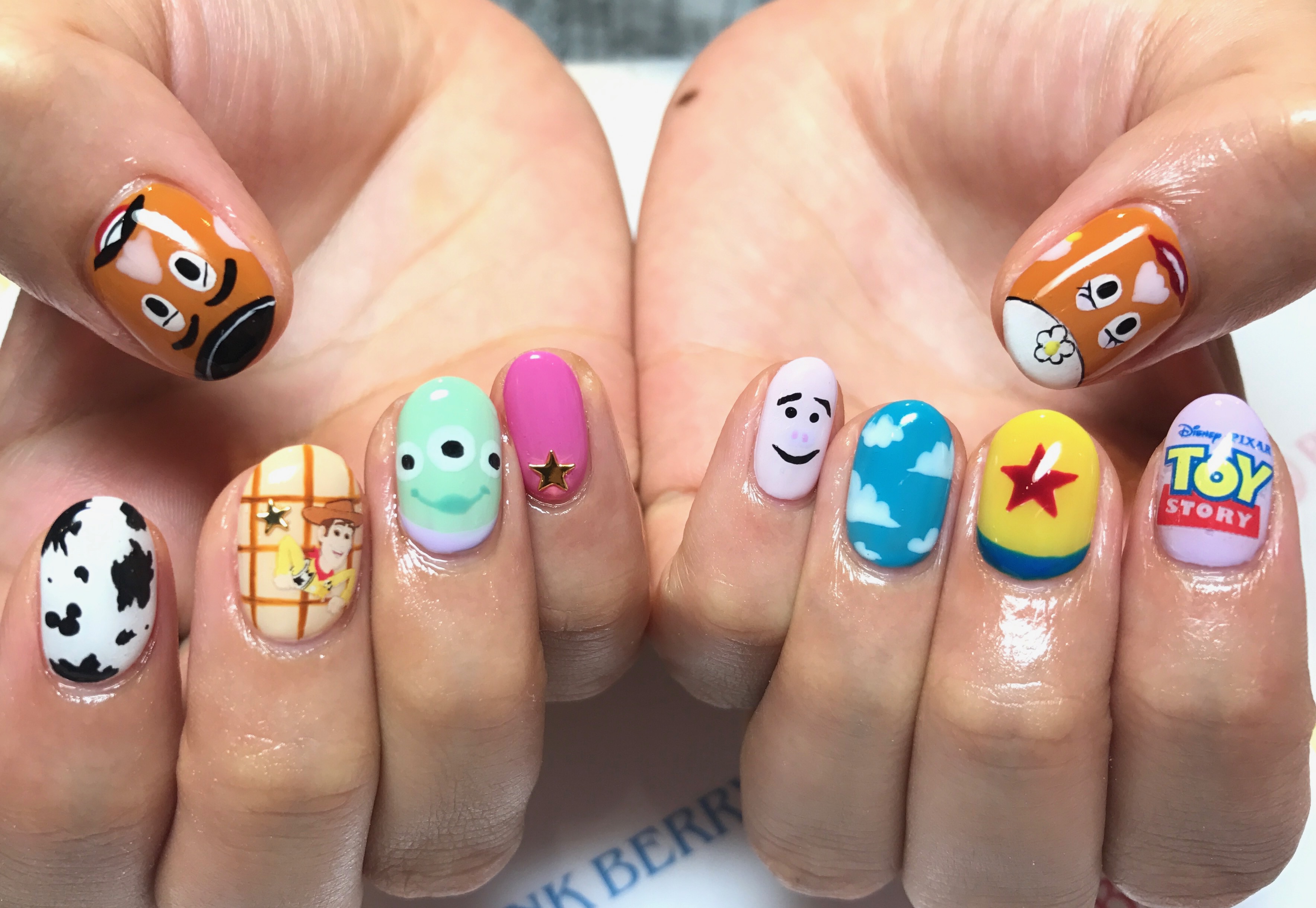 トイストーリーネイル｜松山市ネイルサロンピンクベリー