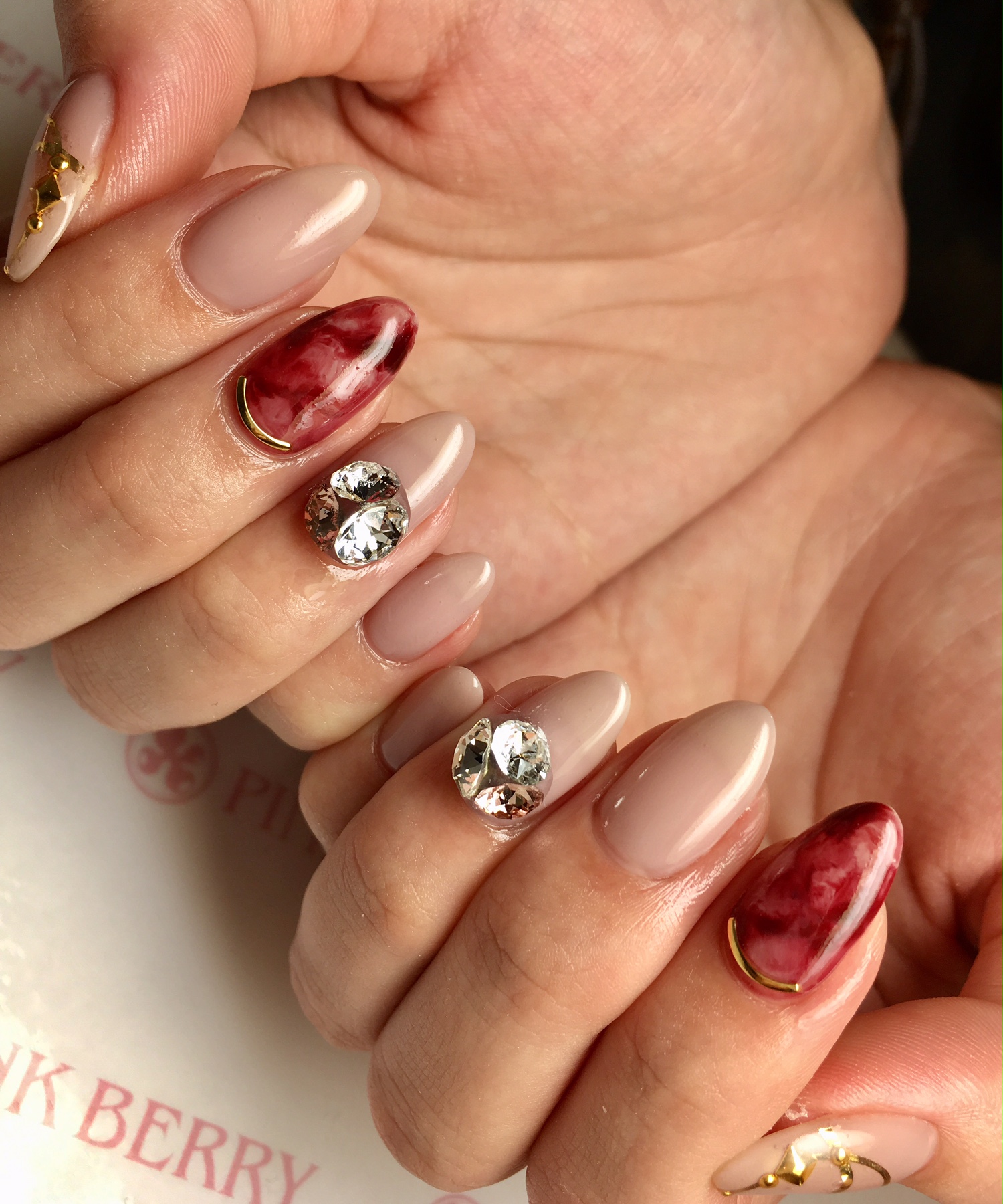 上品ネイル｜松山市ネイルサロンピンクベリー