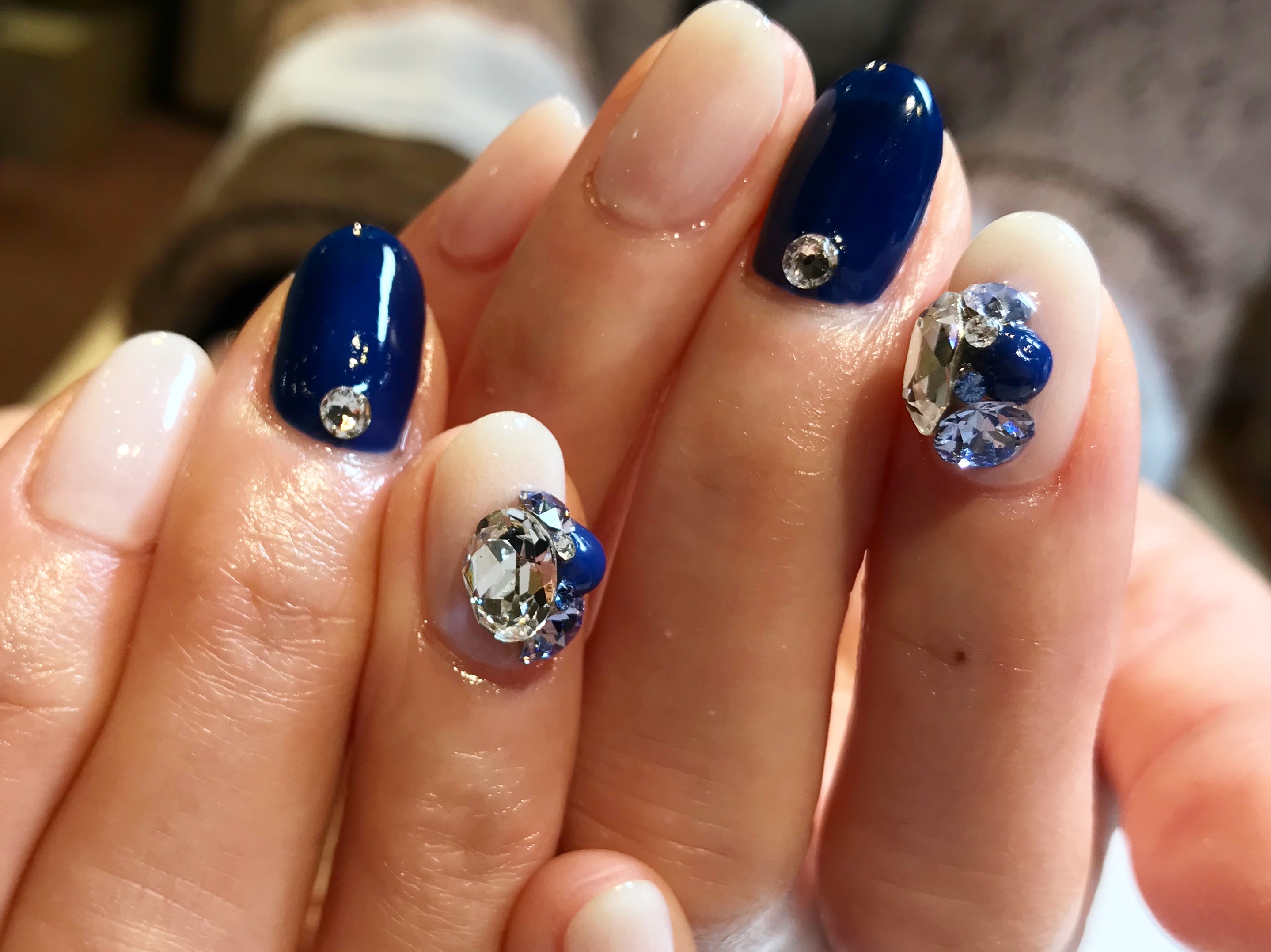 雪の結晶ネイル｜松山市ネイルサロンピンクベリー