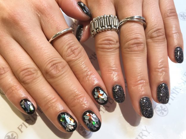 ブラックネイル｜松山市ネイルサロンピンクベリー